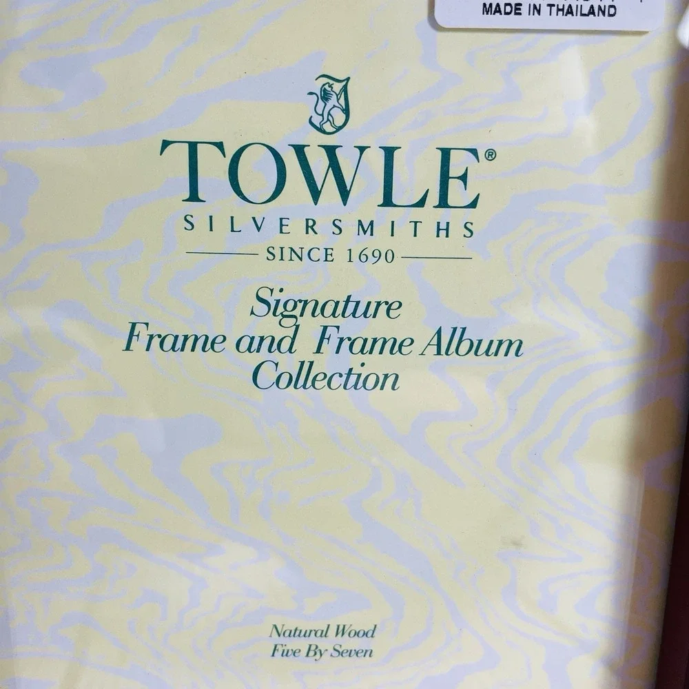 Towle Silversmiths Natural Wood Double 5x7 Picture Frame‎ Signature Collection